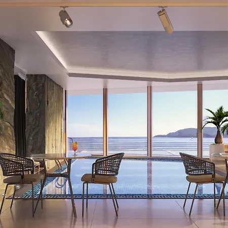 Ponta Plaza Conference & Hotel 4*